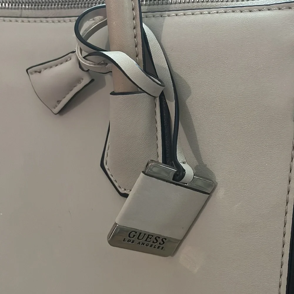 Guess Large Satchel Crossbody Bag with LEOPARD interior print - Picture 7 of 12